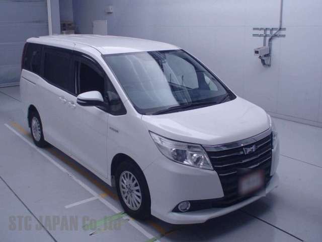 Buy Japanese Toyota Noah  At STC Japan