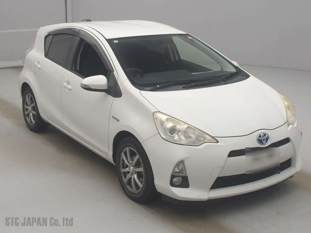 Buy Japanese Toyota Aqua At STC Japan
