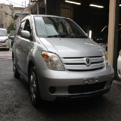Buy Japanese Toyota IST At STC Japan
