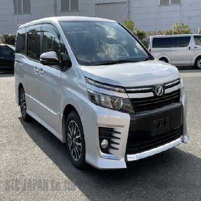 Buy Japanese Toyota Voxy  At STC Japan