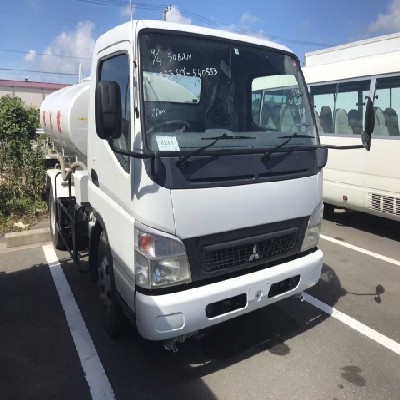 Buy Japanese Mitsubishi Canter Water Tanker At STC Japan