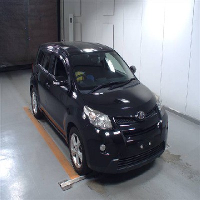 Buy Japanese Toyota IST At STC Japan
