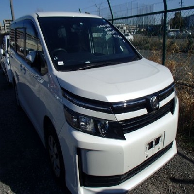Buy Japanese Toyota Voxy At STC Japan