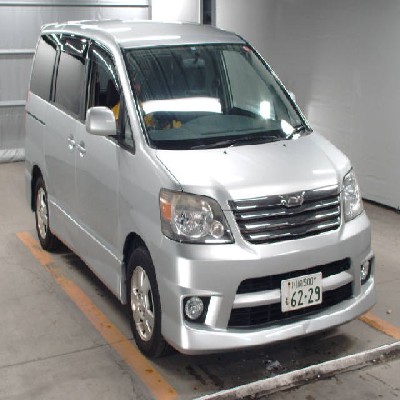 Buy Japanese Toyota Noah At STC Japan