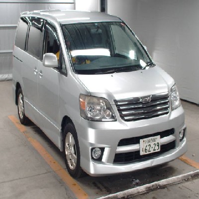 Toyota Noah  2000cc Image