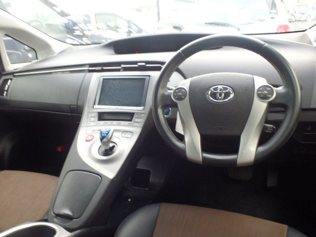 Toyota Prius G 2013 1800cc Image  - STC Japan
