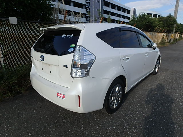 Toyota Prius Alpha 2013 1800 Image  - STC Japan